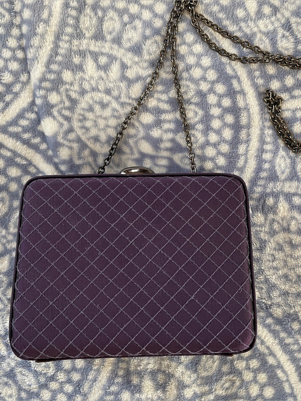Elegant Purple Quilted Crossbody Bag with Chain Strap